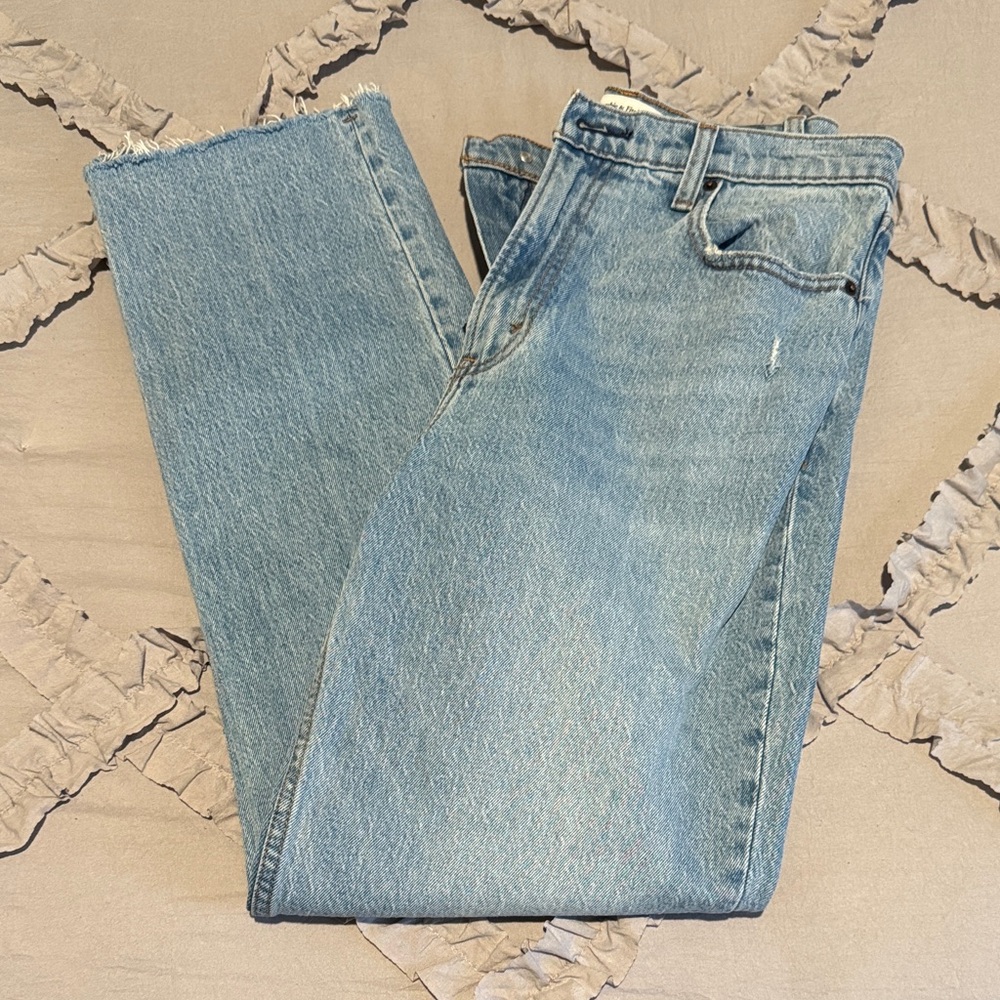 Abercrombie & Fitch 90’s Straight Ultra High Rise Jeans